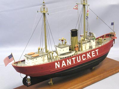 Nantucket Lightship/LV-112 model kit